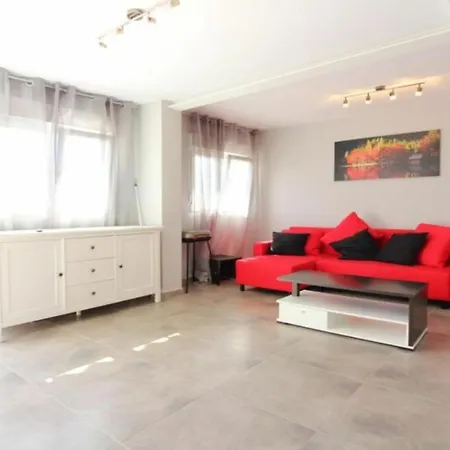 Apartamento Avenida De Cantabria 60 شقة *